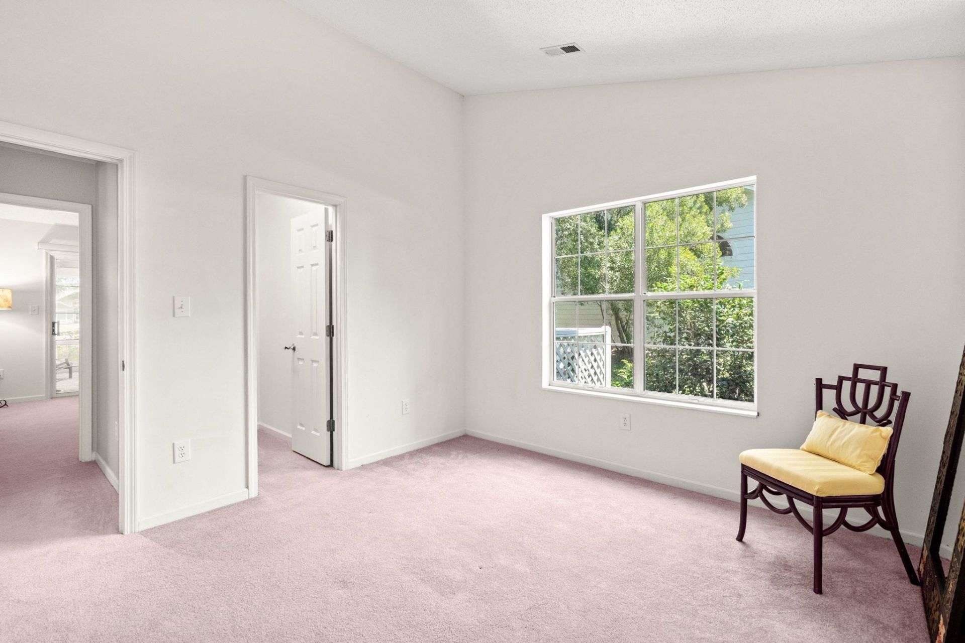 157 Mackinley Circle Photo 18