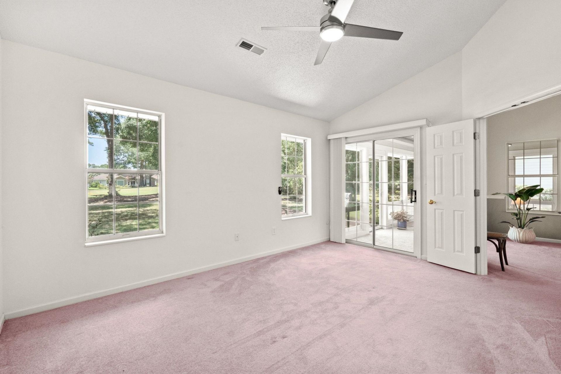 157 Mackinley Circle Photo 30