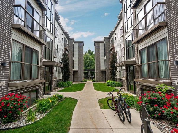 139 Eighth Street E, Unit 107, Traverse City, MI 49684