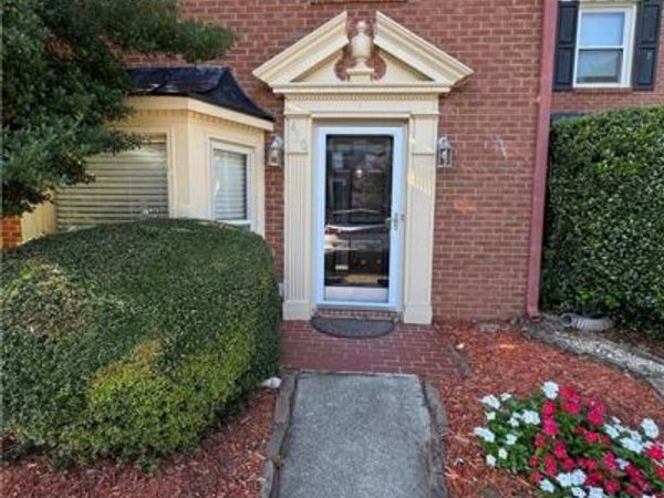 410 Forestgate Court, Atlanta, GA 30350