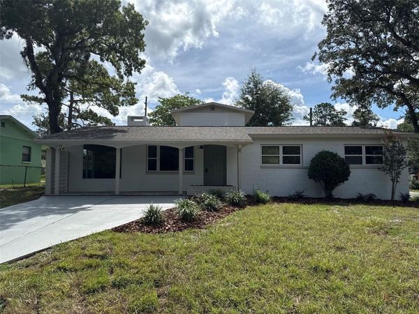 1239 SE 18TH TERRACE , GAINESVILLE, FL 32641