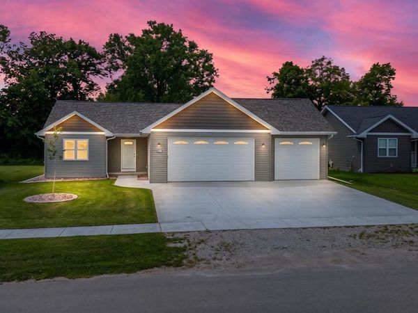 1532 LIBERTY AVENUE, Neenah, WI 54956