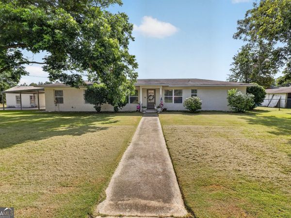 615 Pinewood Drive, Brooklet, GA 30415
