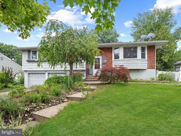 15 JADE LANE, CHERRY HILL, NJ 08002