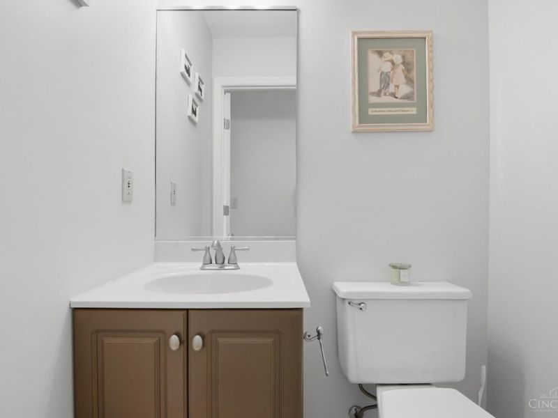 5915 Leeside Trail, Green Township, OH 45248 Photo 14