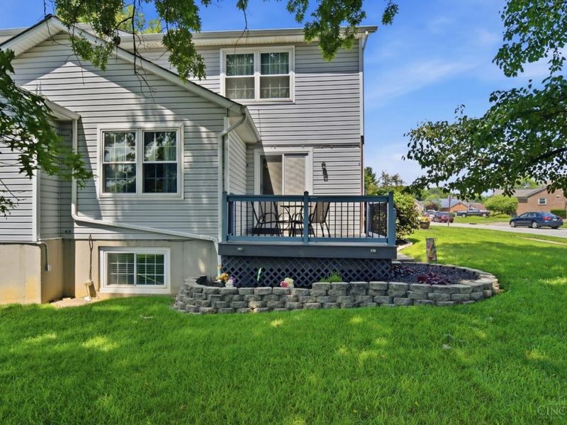 5915 Leeside Trail, Green Township, OH 45248 Photo 33