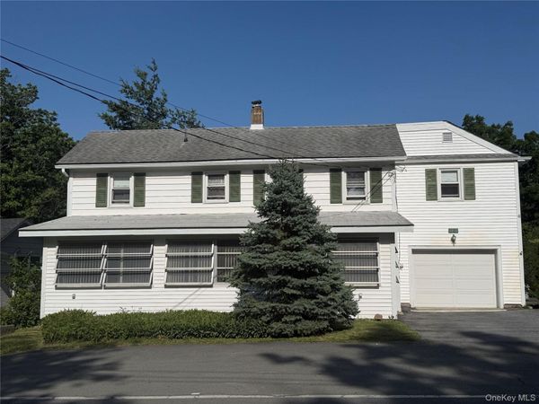 1390 Kings Highway , Chester, NY 10918