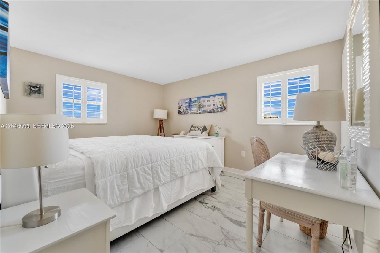 1418 Collins Ave, Unit 504, Miami Beach, FL 33139 Photo