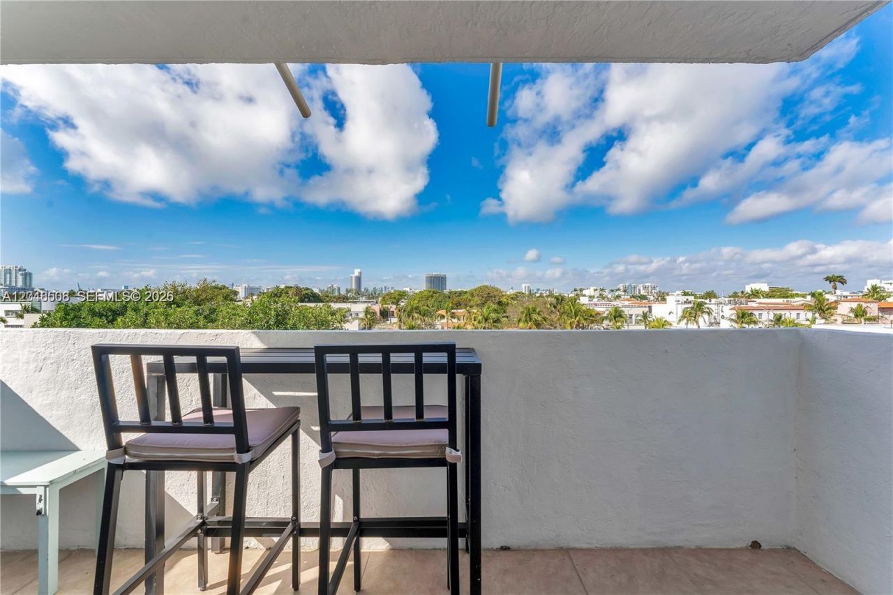 1418 Collins Ave, Unit 504, Miami Beach, FL 33139 Photo