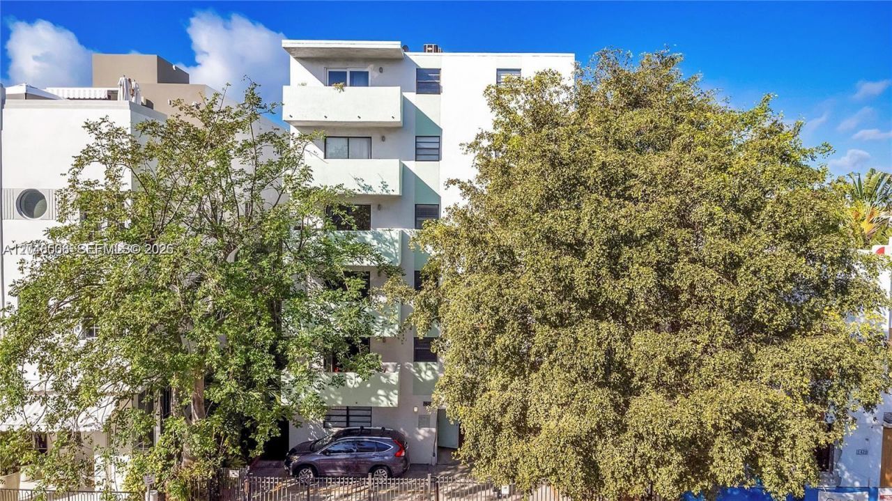 1418 Collins Ave, Unit 504, Miami Beach, FL 33139 Photo