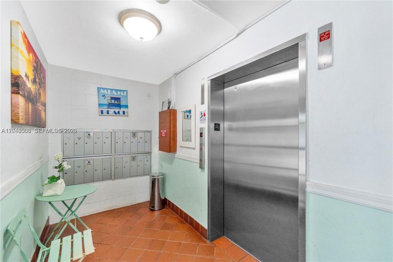 1418 Collins Ave, Unit 504, Miami Beach, FL 33139 Photo