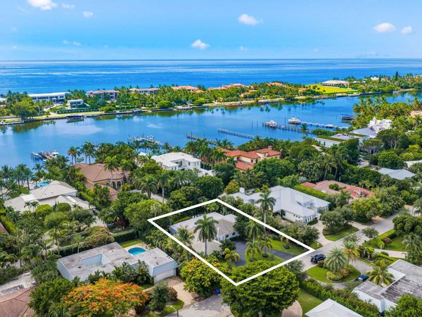 1386 S Atlantic Drive, Lantana, FL 33462