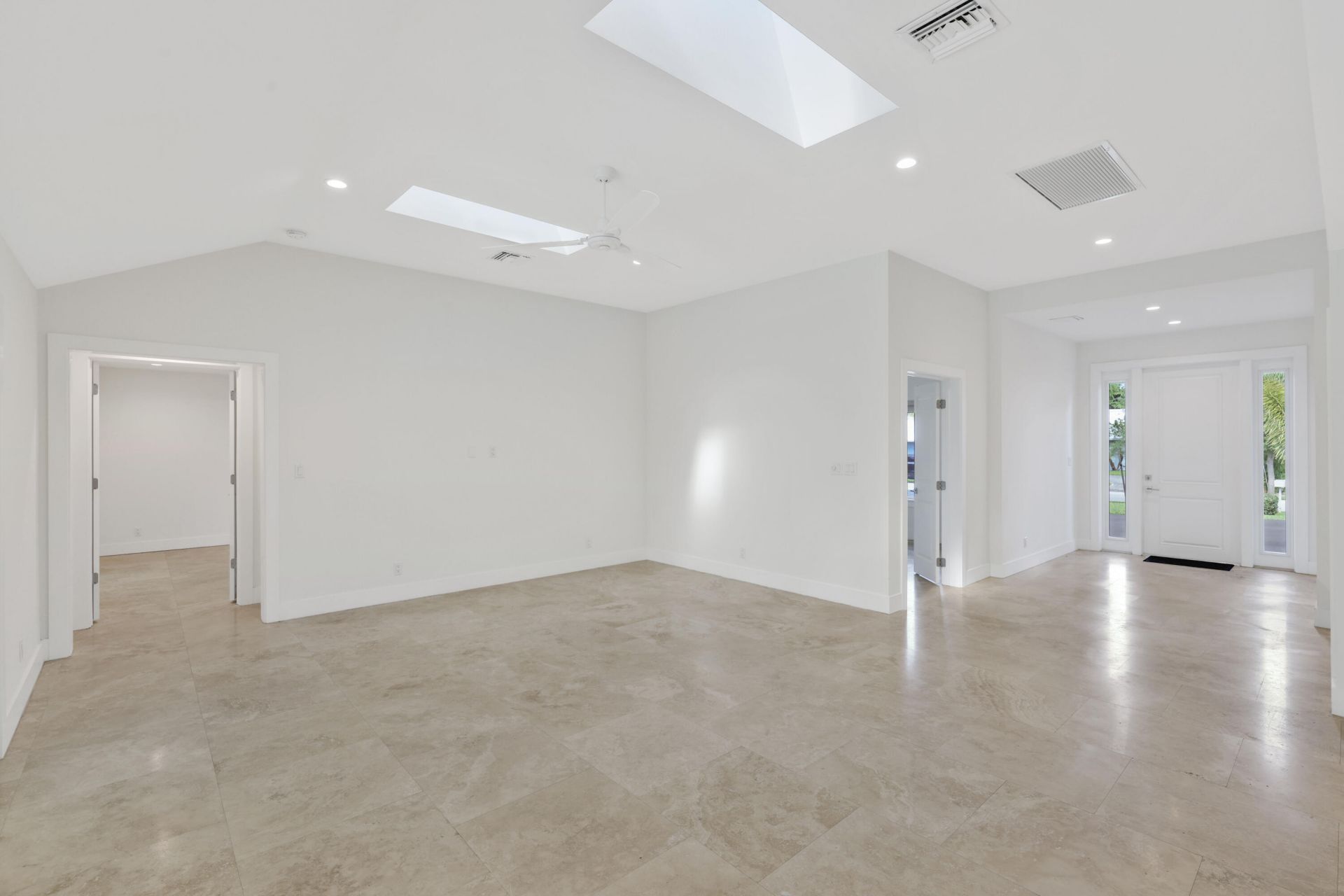 1386 S Atlantic Drive, Lantana, FL 33462 Photo