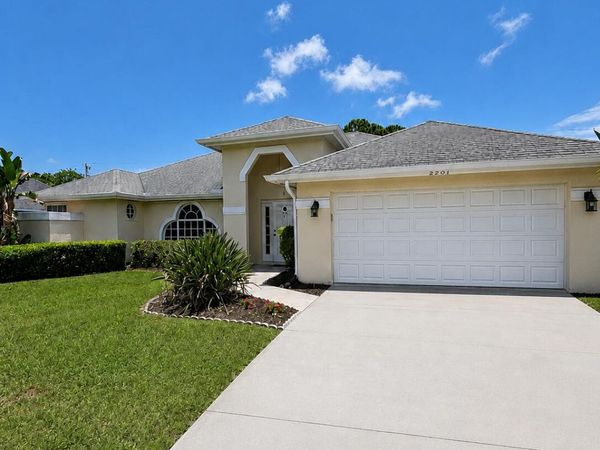 2251 SE Maize Street, Port St. Lucie, FL 34952
