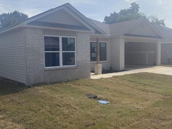 1205 Manor Oaks Boulevard, Searcy, AR 72143