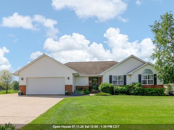 1843 MISTY MOON WAY, De Pere, WI 54115