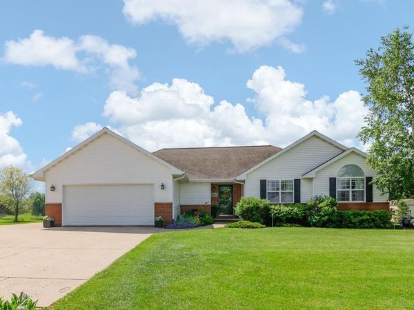 1843 MISTY MOON WAY, De Pere, WI 54115