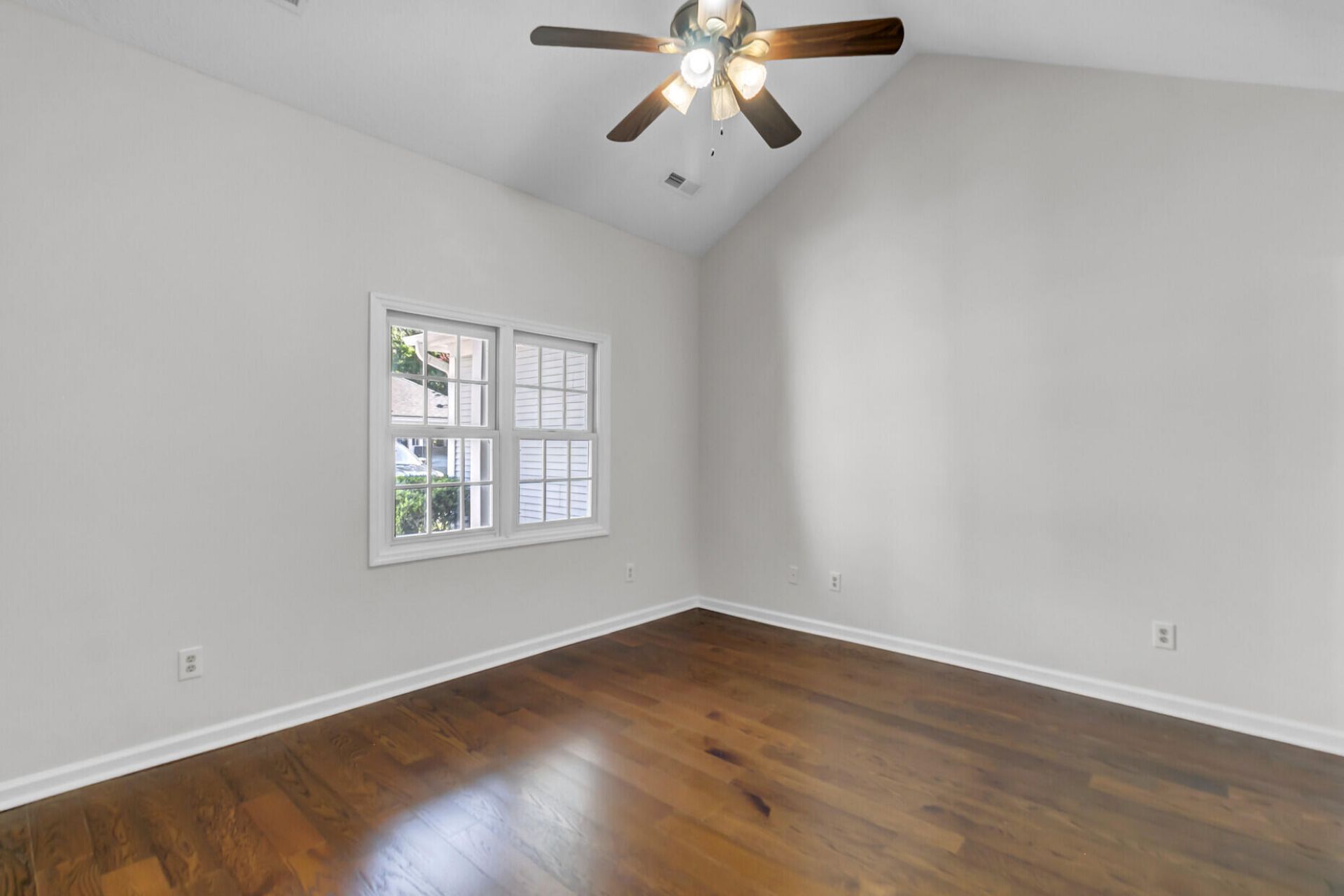 2455 Deer Ridge Lane Photo 13