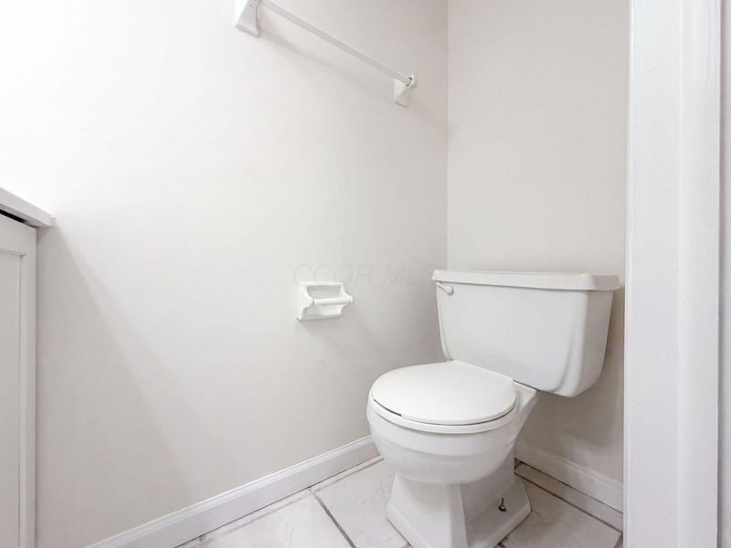 1677 Moravian Street , Unit 77, Columbus, OH 43220 Photo 17