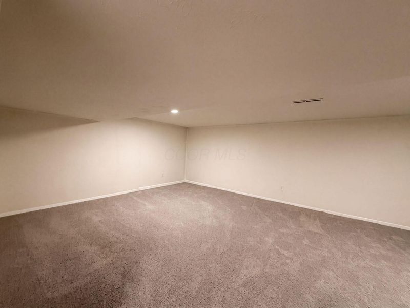 1677 Moravian Street , Unit 77, Columbus, OH 43220 Photo 19