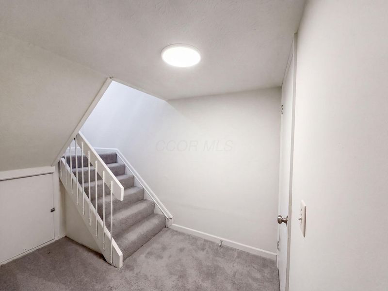 1677 Moravian Street , Unit 77, Columbus, OH 43220 Photo 28