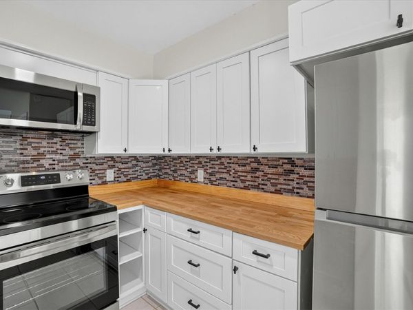 101 N COURAGEOUS Court , Jacksonville, FL 32233