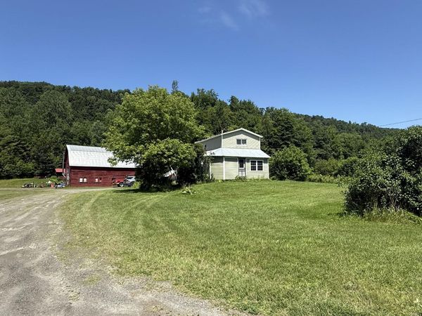 7657 VT RT 14, Woodbury, VT 05681