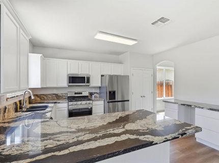 2700 Screech Owl Way, Sacramento, CA 95834 Photo