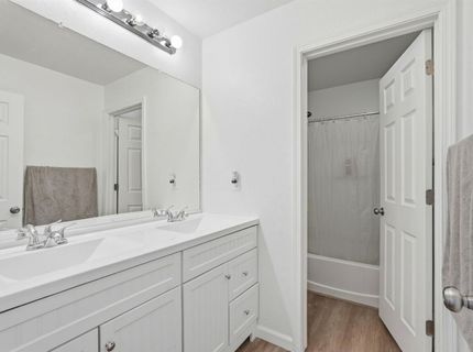 2700 Screech Owl Way, Sacramento, CA 95834 Photo