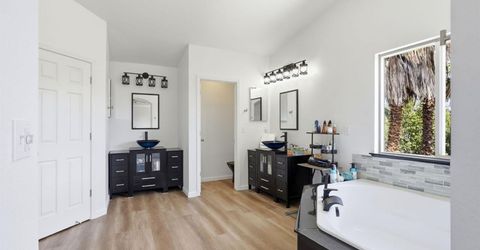 2700 Screech Owl Way, Sacramento, CA 95834 Photo