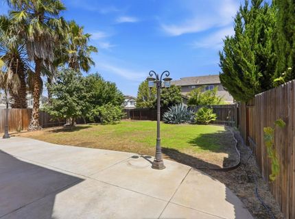 2700 Screech Owl Way, Sacramento, CA 95834 Photo