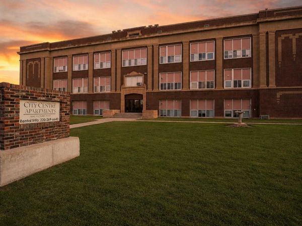 109 E Luverne Street, Units 101-, Luverne, MN 56156