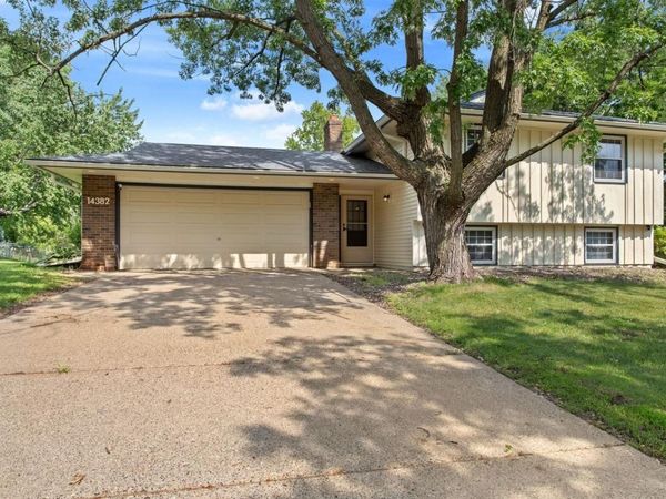 14382 Garrett Avenue, Apple Valley, MN 55124