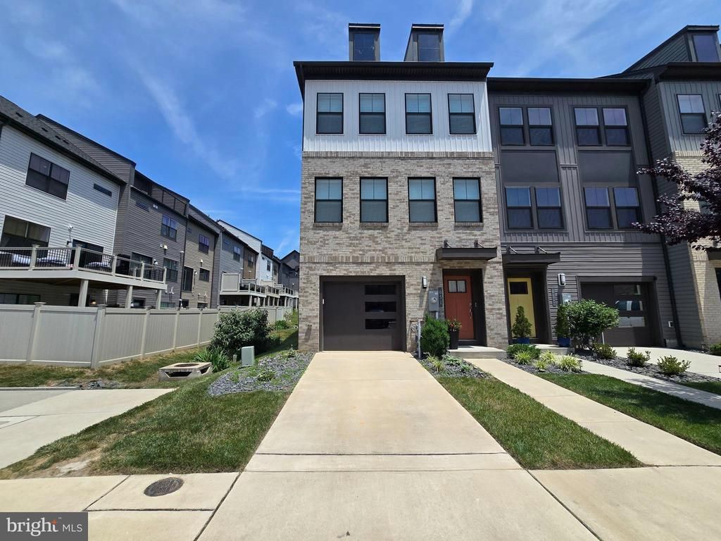651 CHALCEDONY LANE , GLEN BURNIE, MD 21060