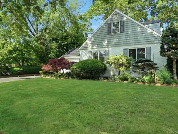 117 Bryan Avenue , Amityville, NY 11701