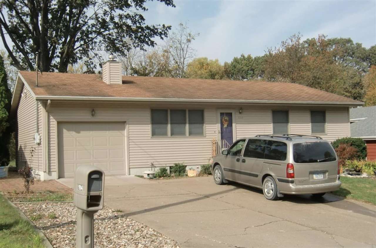 1904 Hammann St, Muscatine, IA 52761 Main Photo
