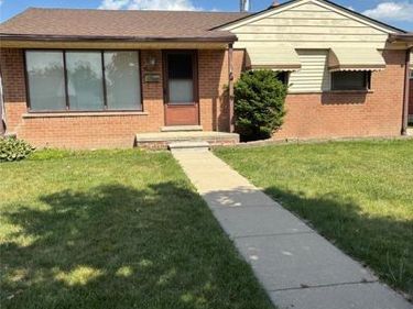15745 Mulberry Street, Southgate, MI 48195