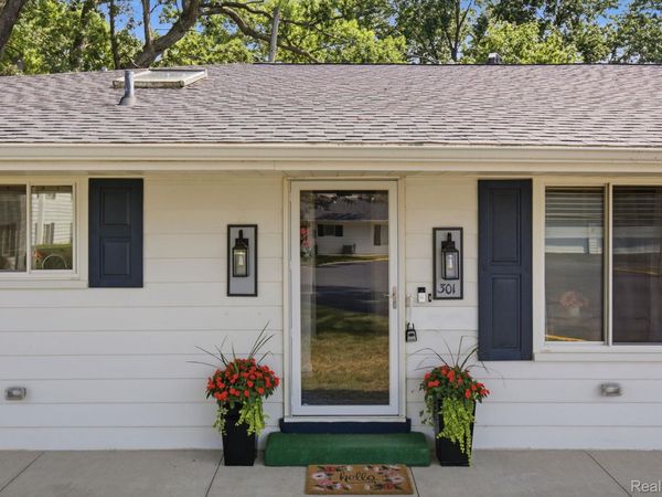 1501 River Road, Unit 301, St Clair, Mi 48079