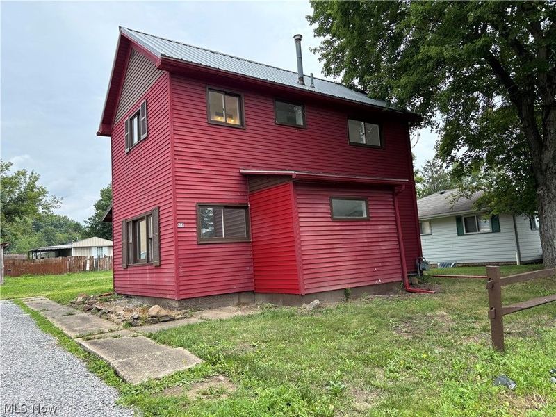608 Jefferson Street, Salineville, OH 43945 Photo 2