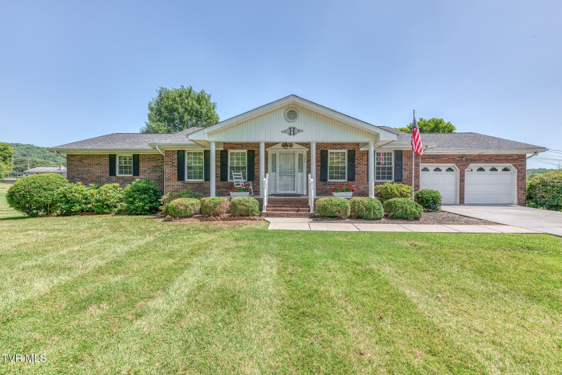 105 Livesay Circle, Rogersville, TN 37857 Main Photo