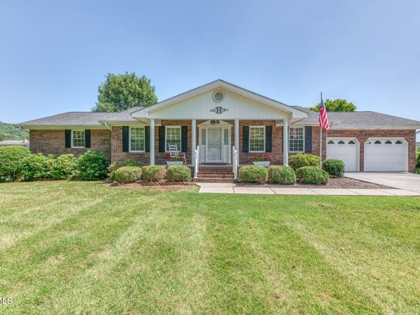 105 Livesay Circle, Rogersville, TN 37857