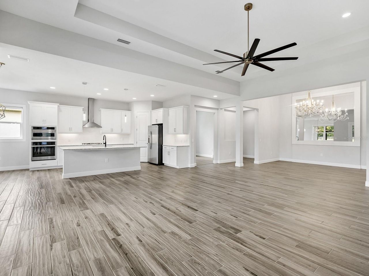 8282 Grande Shores Drive, Sarasota, FL 34240 Photo