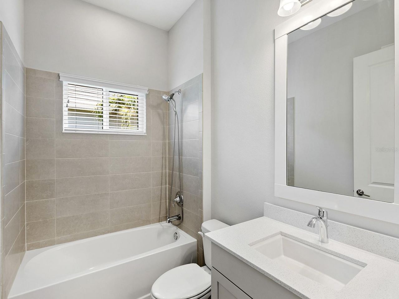 8282 Grande Shores Drive, Sarasota, FL 34240 Photo