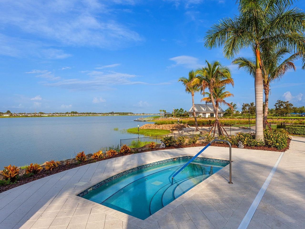 8282 Grande Shores Drive, Sarasota, FL 34240 Photo
