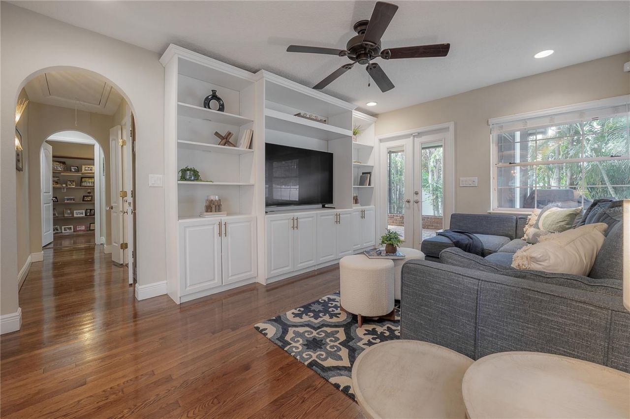 3108 W Villa Rosa Street, Tampa, FL 33611 Photo