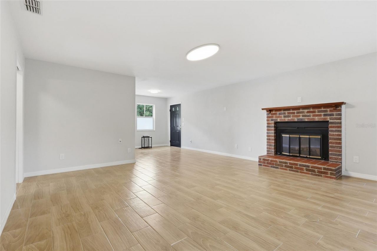 6028 Yarborough Lane, Lakeland, FL 33812 Photo