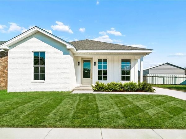 3204 ST. MARIE Drive , Meraux, LA 70075