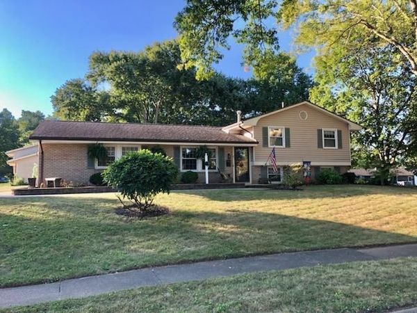 11 Avon Drive , Lexington, OH 44904