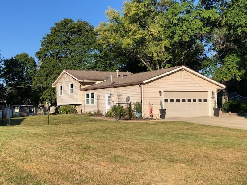 11 Avon Drive , Lexington, OH 44904 Photo 3