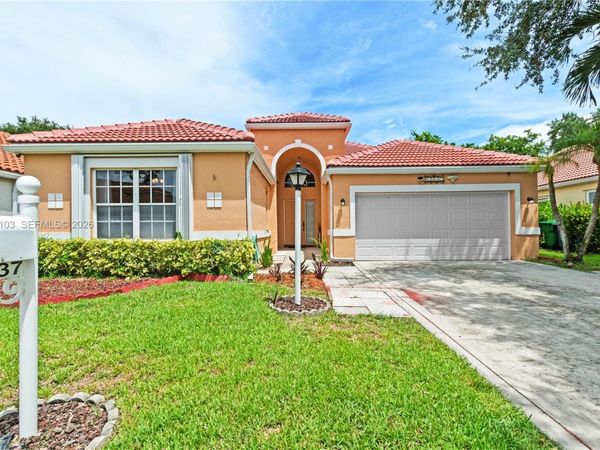 11637 NW 3rd Dr , Coral Springs, FL 33071